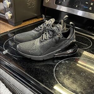 Women Black Nike air 270 max Athletic Shoes